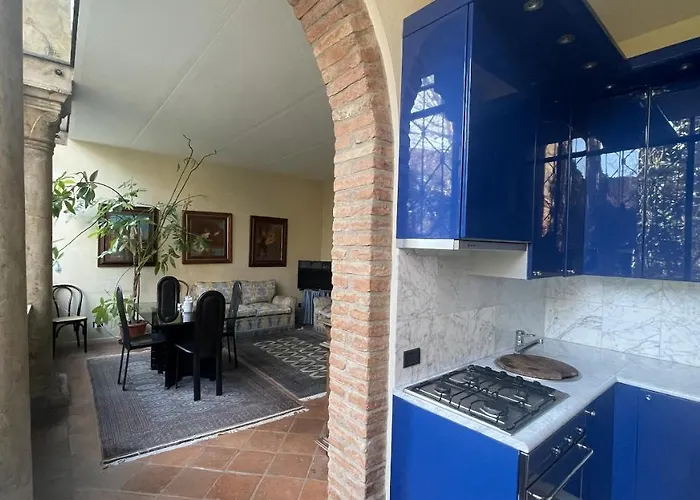 Vizi E Virtu Apartment *