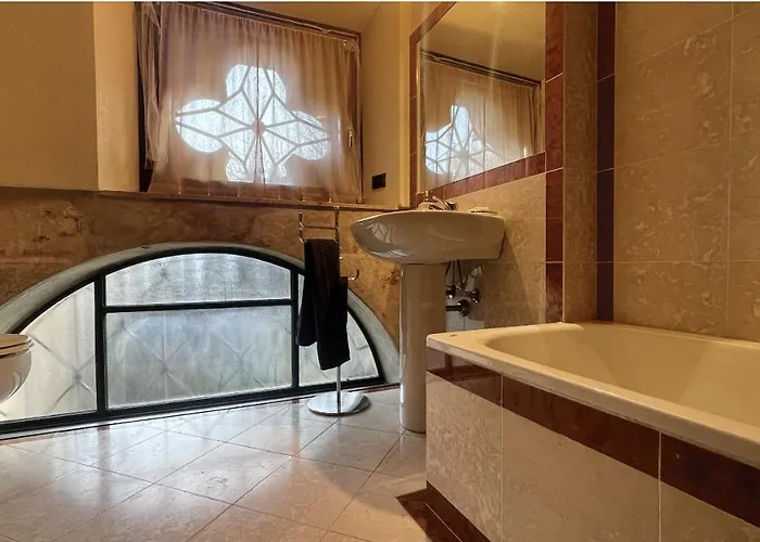 Vizi E Virtu * 페라라